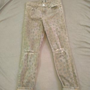 Rue21 Leopard print denim size 7/8